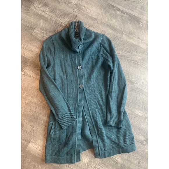 Woolrich Green Cardigan Sweater Womens Petite Medium Unique 3 Button Closure. - Picture 10 of 13
